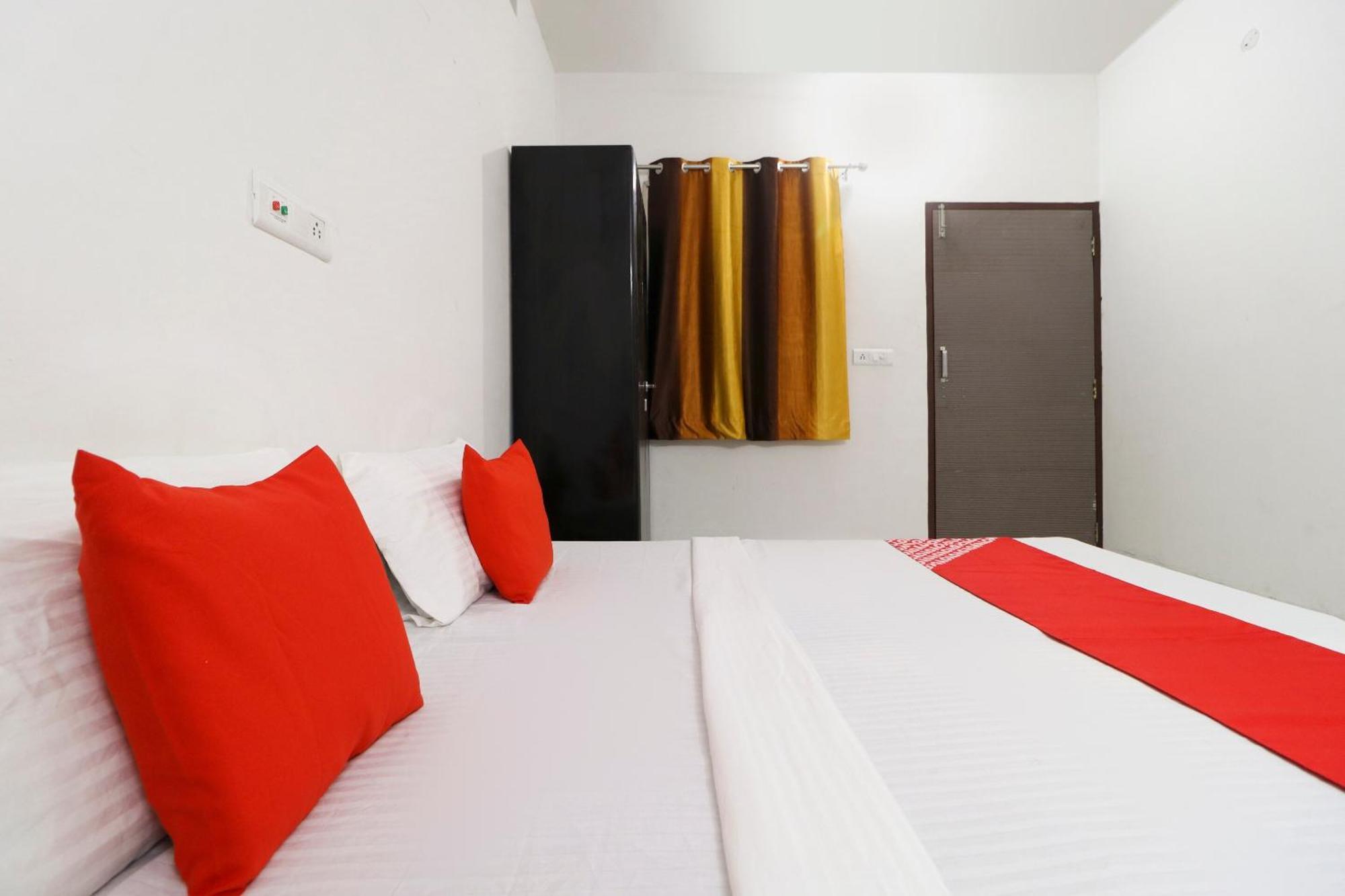 Hotel O Sky Garden Ludhijána Kültér fotó