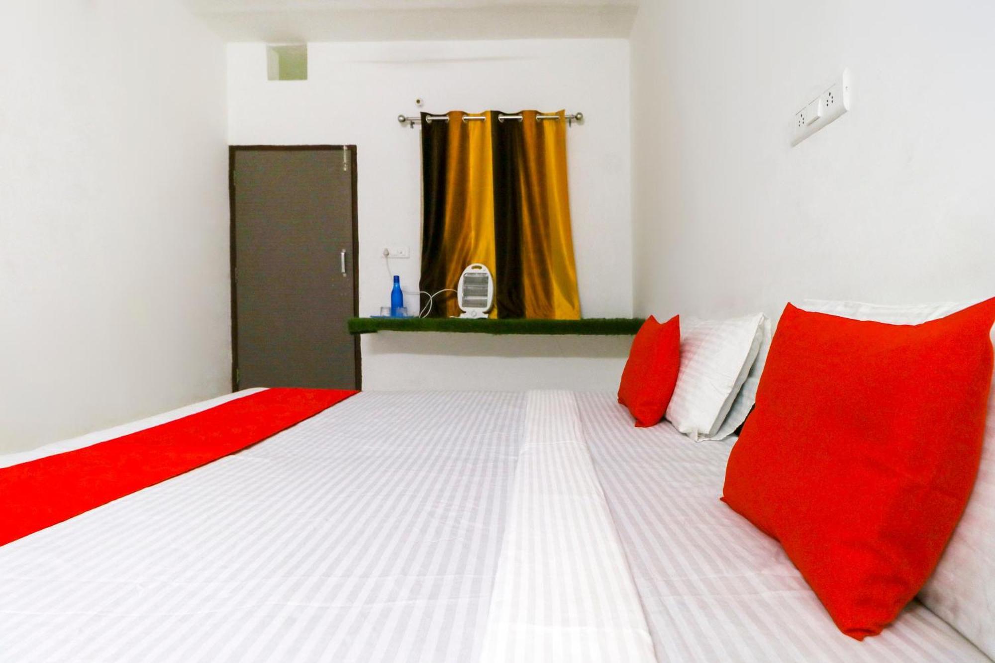 Hotel O Sky Garden Ludhijána Kültér fotó